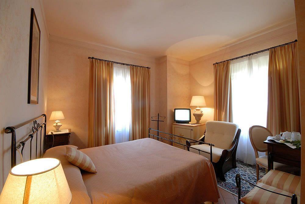 Il Colombaio, Siena -Appartamenti E Camere- Isola d'Arbia Extérieur photo