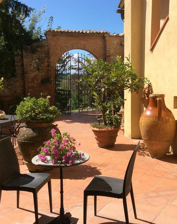 Il Colombaio, Siena -Appartamenti E Camere- Isola d'Arbia Extérieur photo