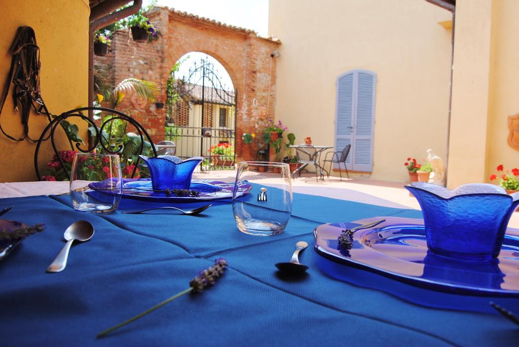 Il Colombaio, Siena -Appartamenti E Camere- Isola d'Arbia Extérieur photo