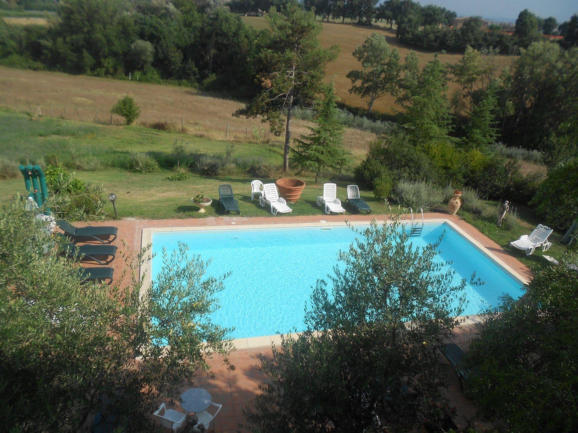 Il Colombaio, Siena -Appartamenti E Camere- Isola d'Arbia Extérieur photo