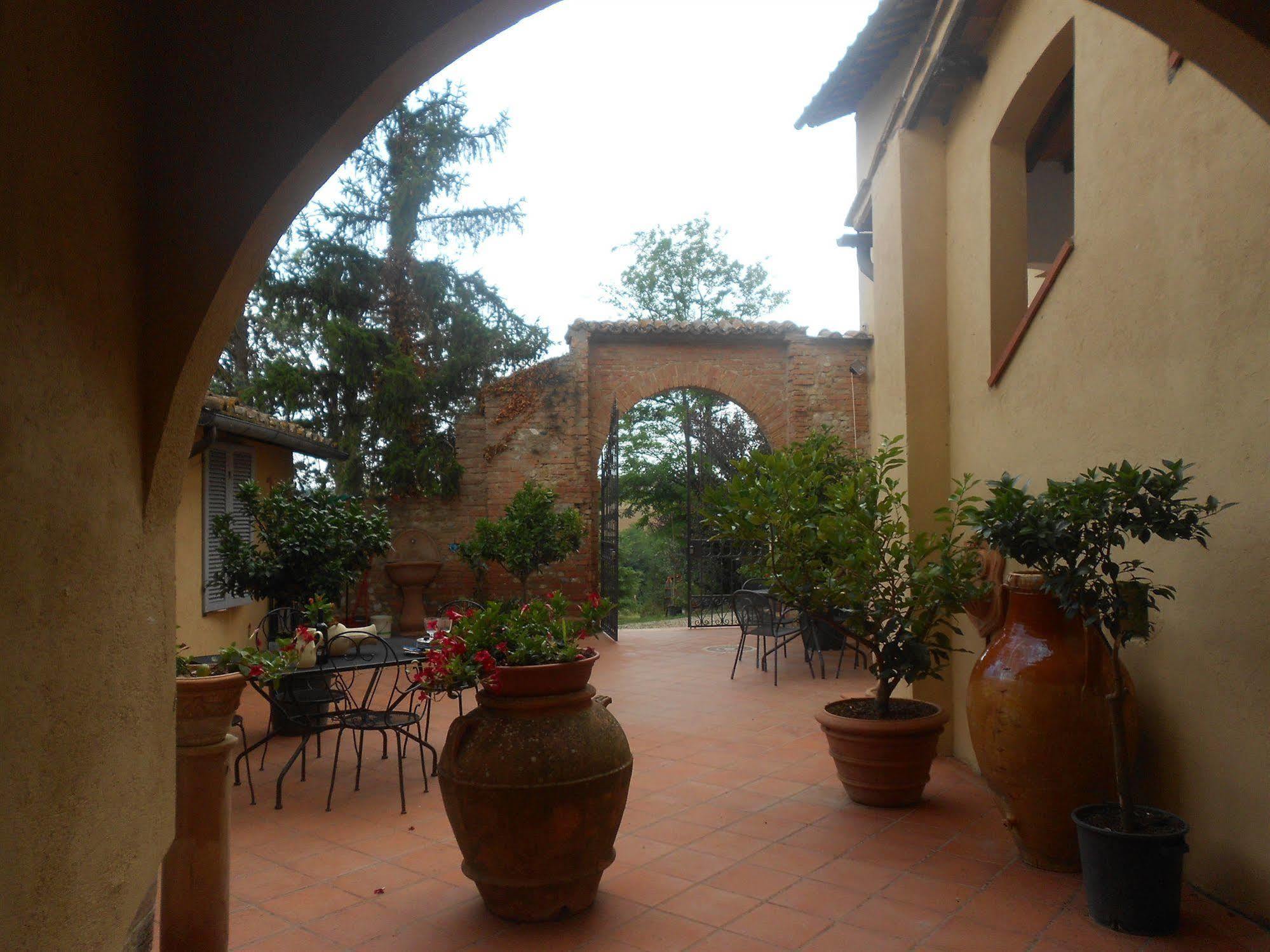 Il Colombaio, Siena -Appartamenti E Camere- Isola d'Arbia Extérieur photo